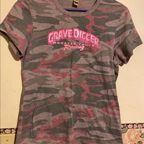 Grave digger monster truck shirt - Picture 1 of 4